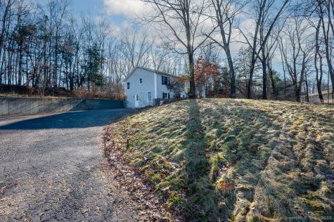 437 Somers Road Ellington CT 06029