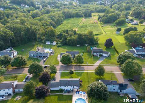 16 Brockett Farm Road North Haven CT 06473
