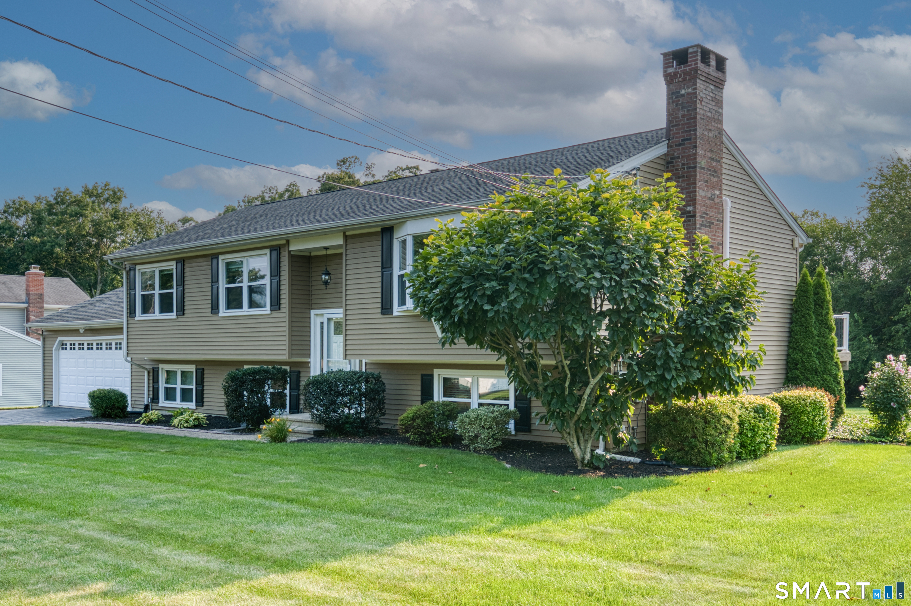 16 Brockett Farm Road North Haven CT 06473