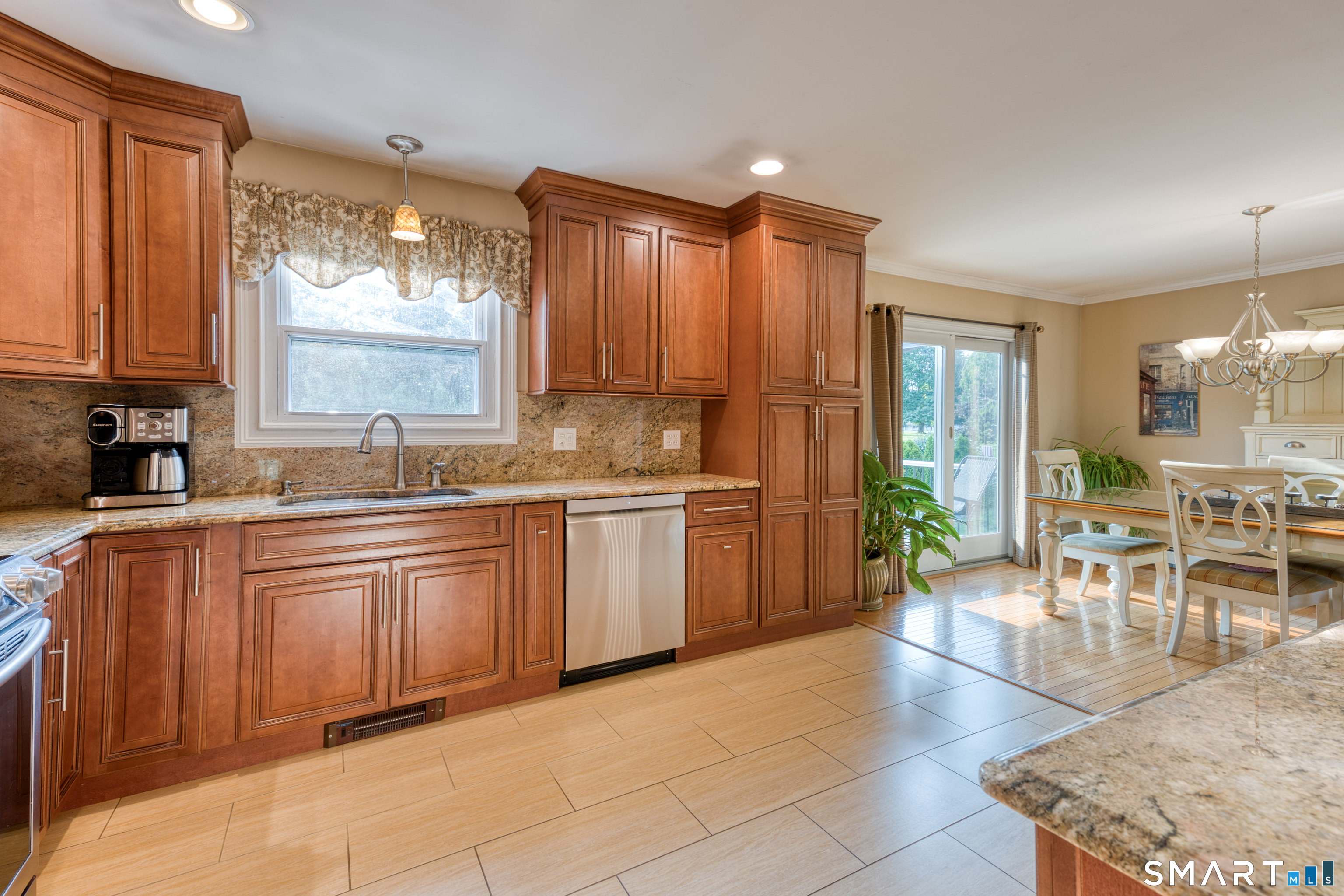 16 Brockett Farm Road North Haven CT 06473