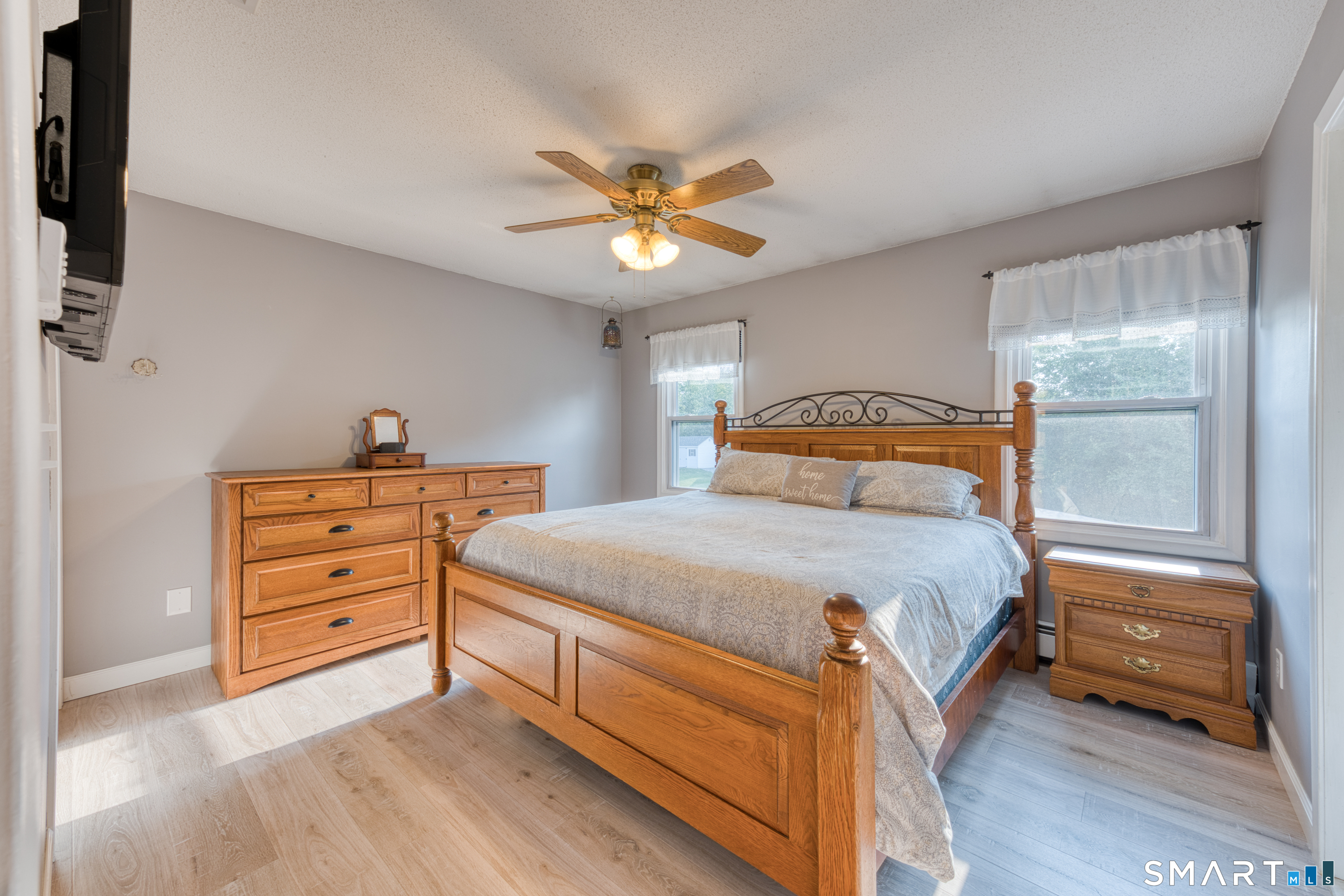 16 Brockett Farm Road North Haven CT 06473