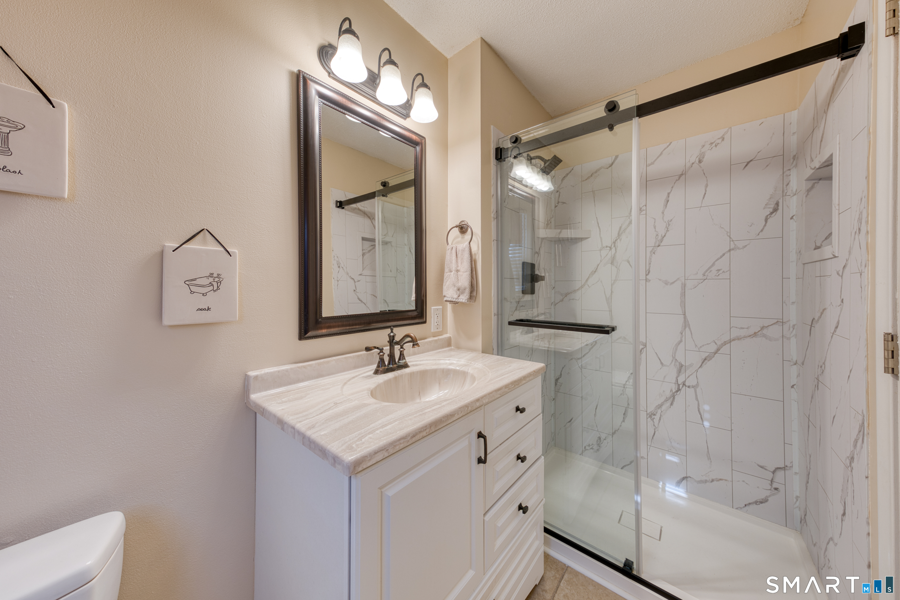 16 Brockett Farm Road North Haven CT 06473