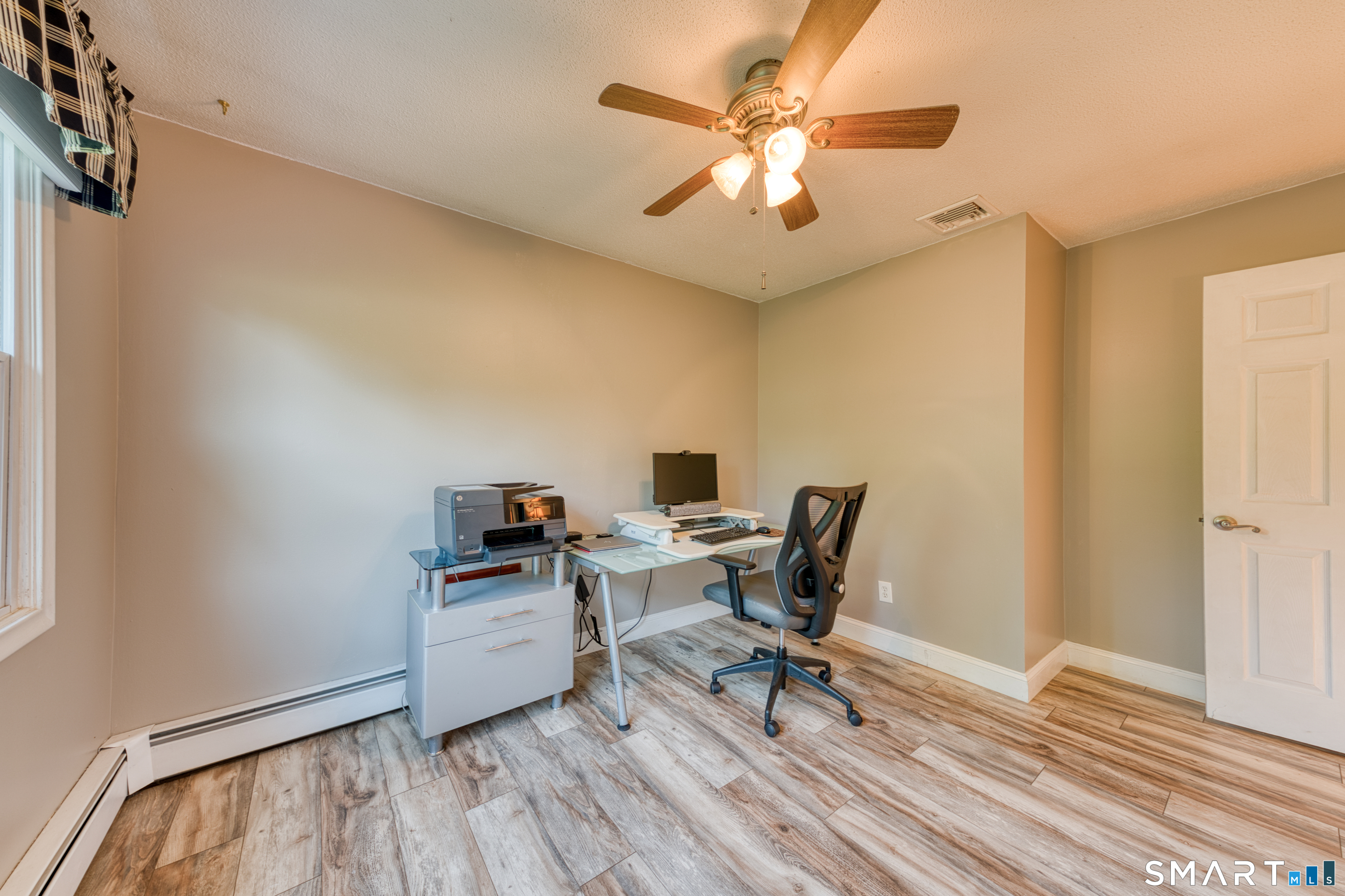 16 Brockett Farm Road North Haven CT 06473
