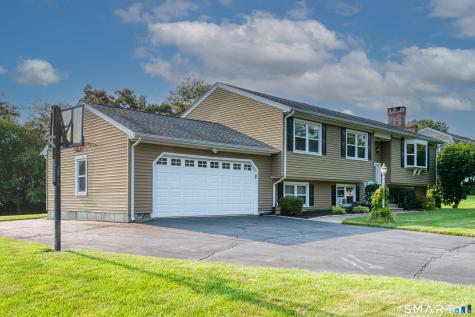 16 Brockett Farm Road North Haven CT 06473