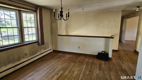 121 Hoskins Road Simsbury CT 06070