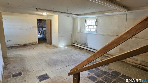 121 Hoskins Road Simsbury CT 06070