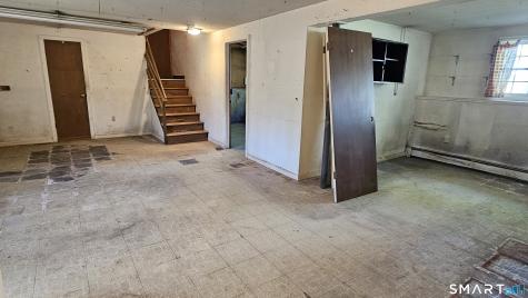 121 Hoskins Road Simsbury CT 06070