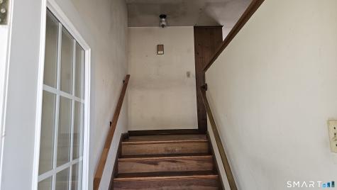 121 Hoskins Road Simsbury CT 06070