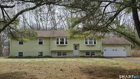 121 Hoskins Road Simsbury CT 06070