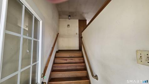 121 Hoskins Road Simsbury CT 06070