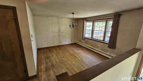 121 Hoskins Road Simsbury CT 06070