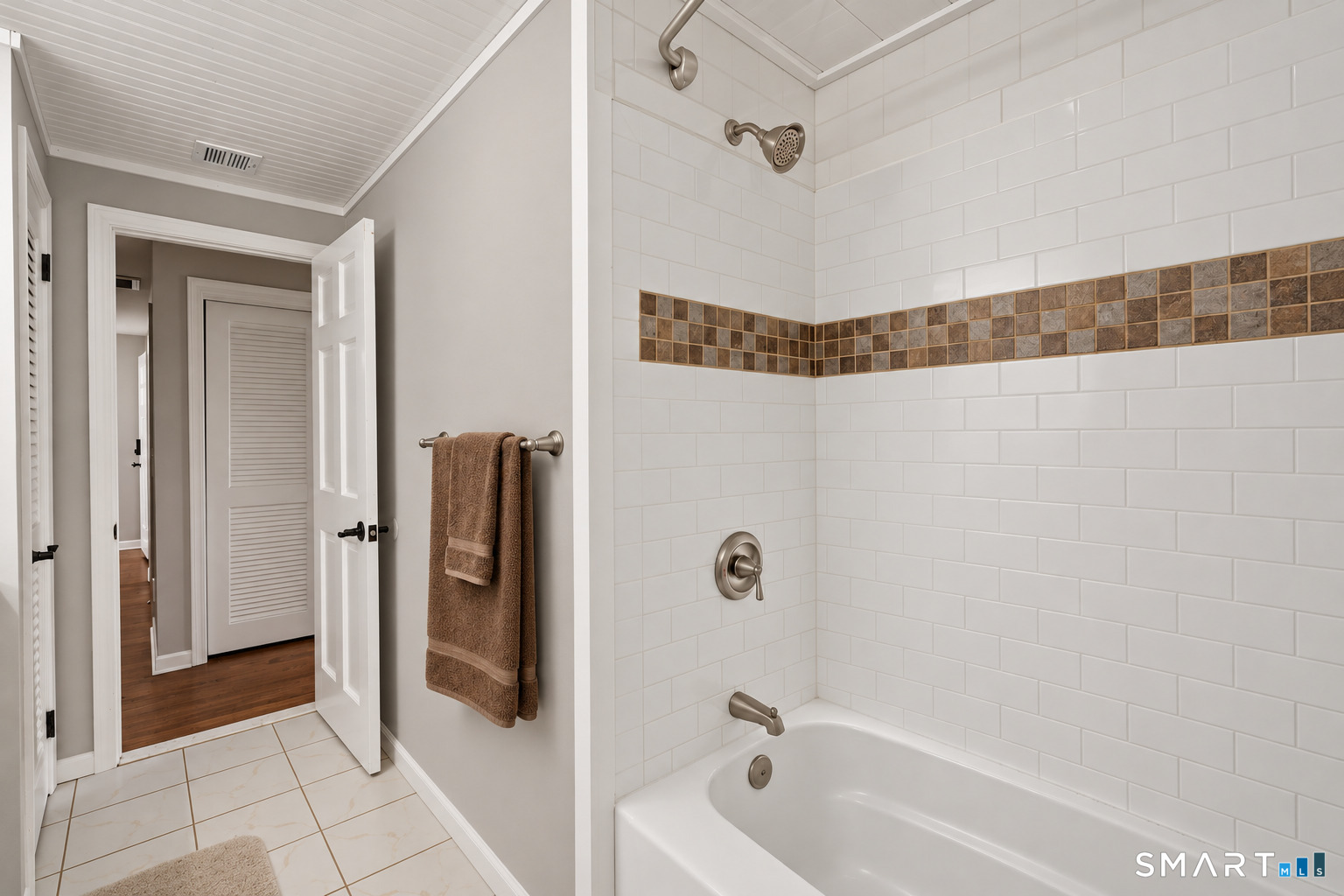29 Homecrest Street Newington CT 06111