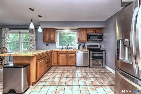834 Columbia Street Orange CT 06477