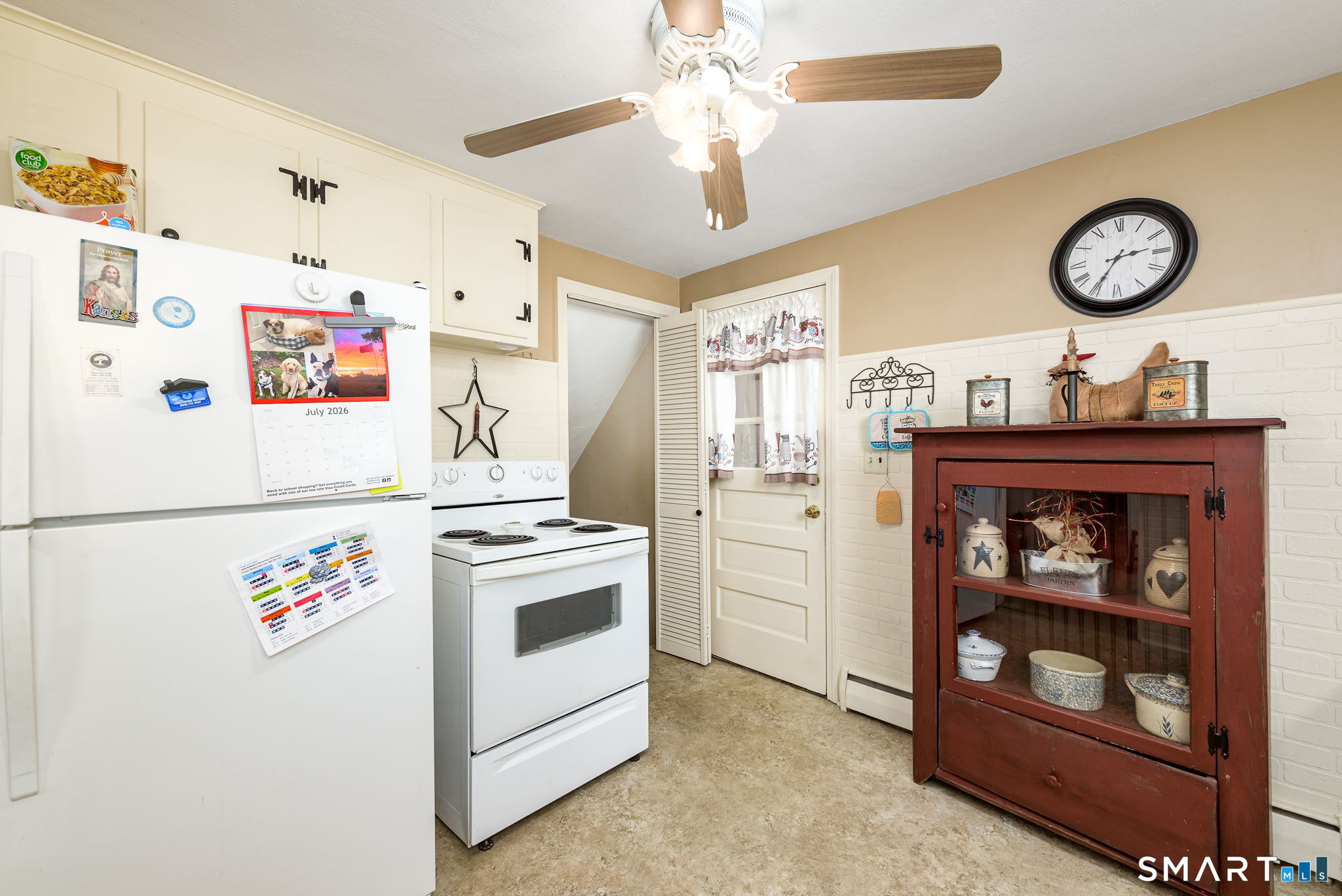 3 Arrow Street Enfield CT 06082