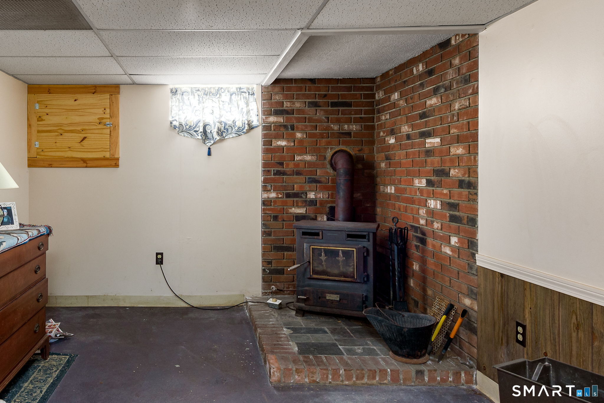 3 Arrow Street Enfield CT 06082