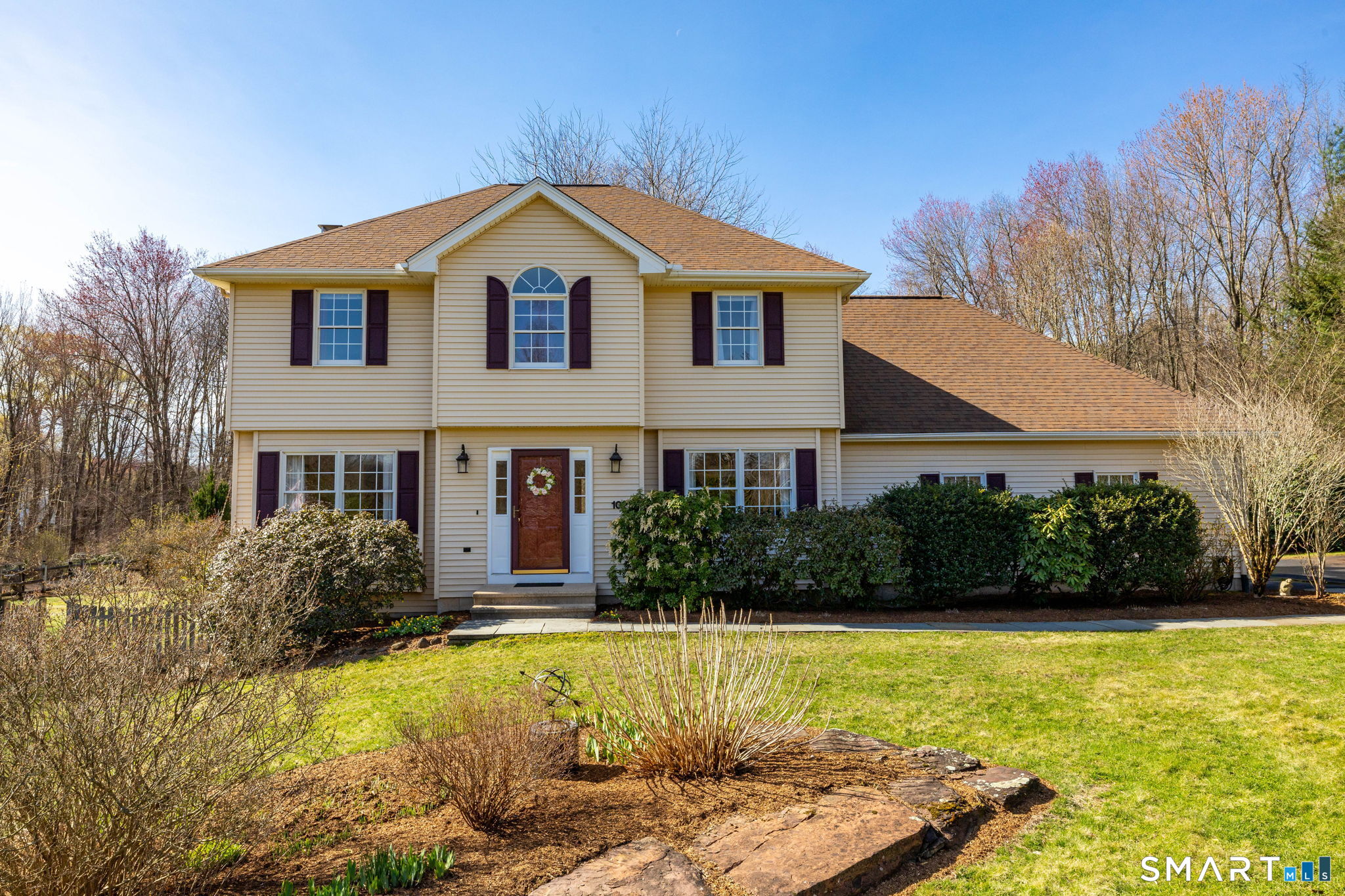 10 Eastfield Farms Drive East Granby CT 06026