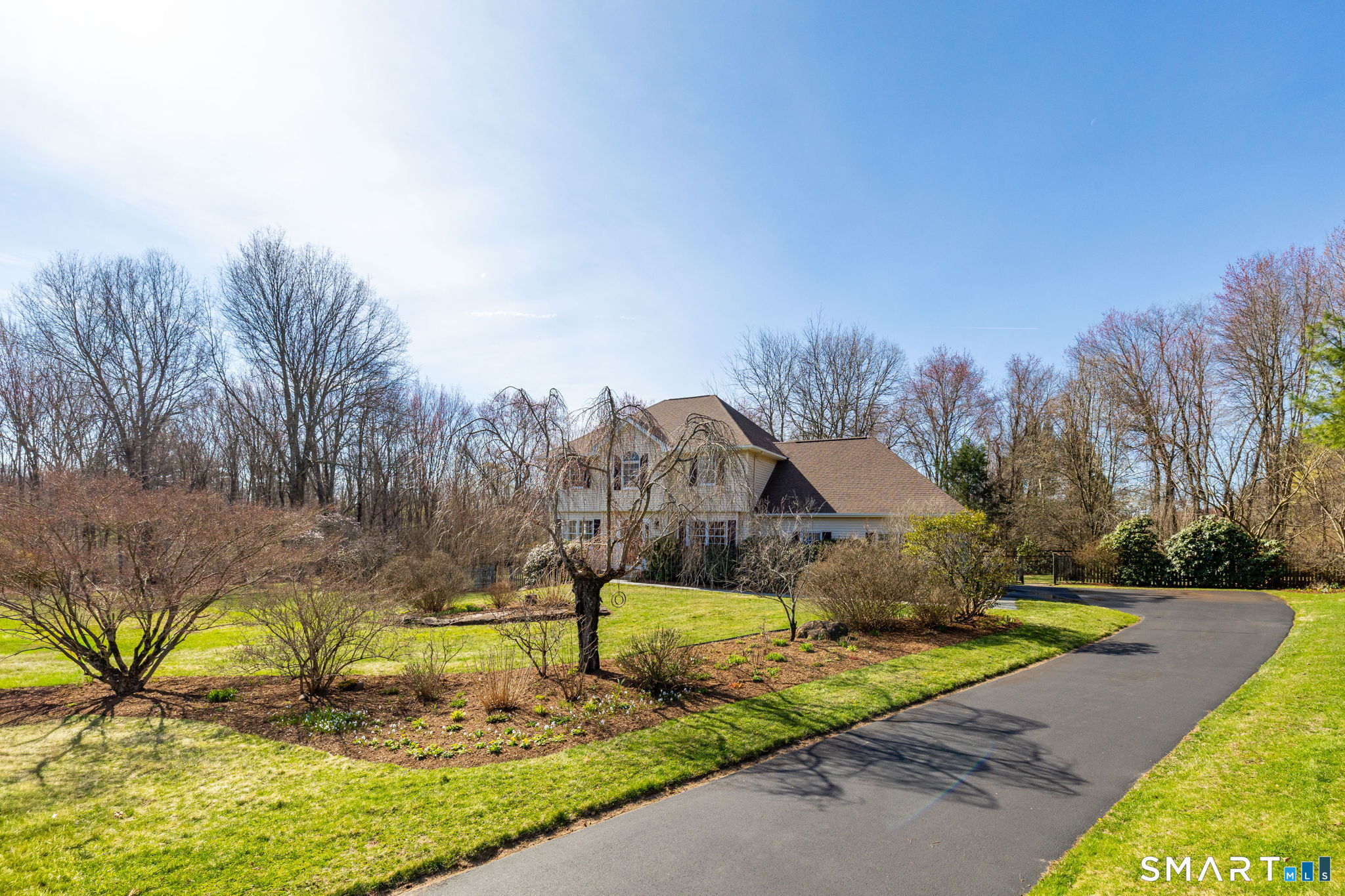 10 Eastfield Farms Drive East Granby CT 06026