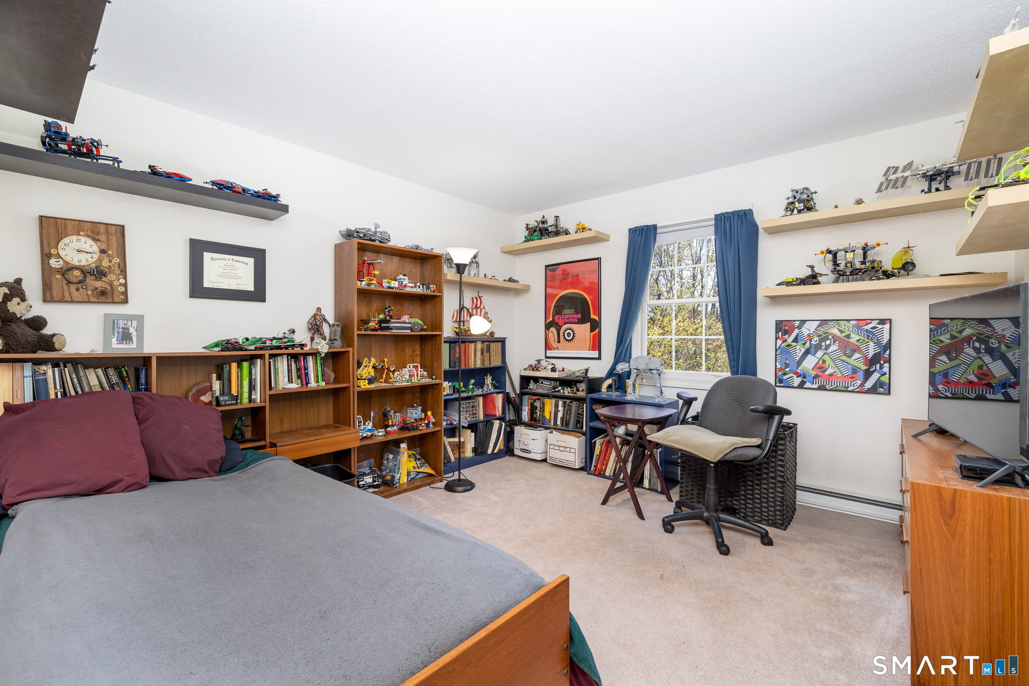 10 Eastfield Farms Drive East Granby CT 06026