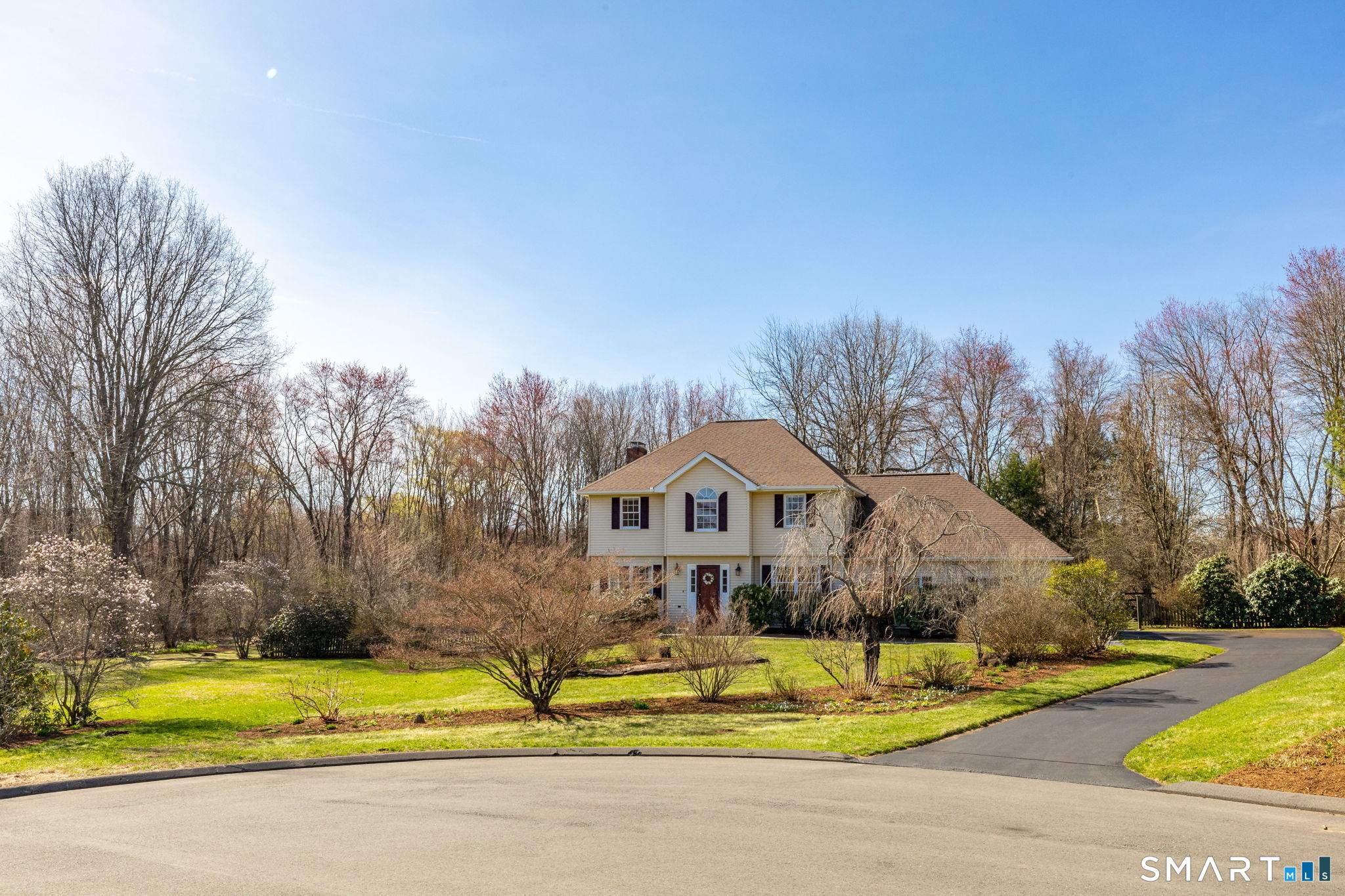 10 Eastfield Farms Drive East Granby CT 06026
