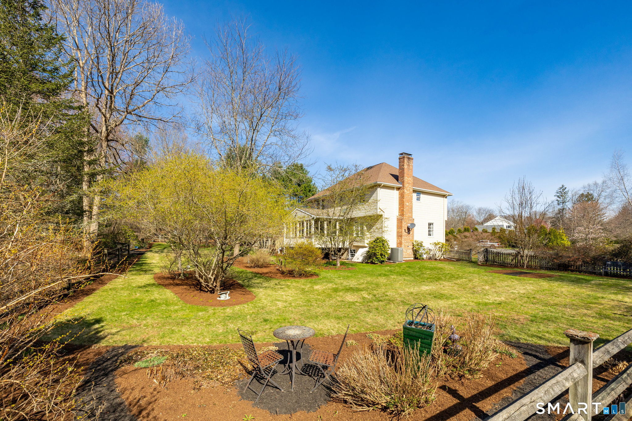 10 Eastfield Farms Drive East Granby CT 06026