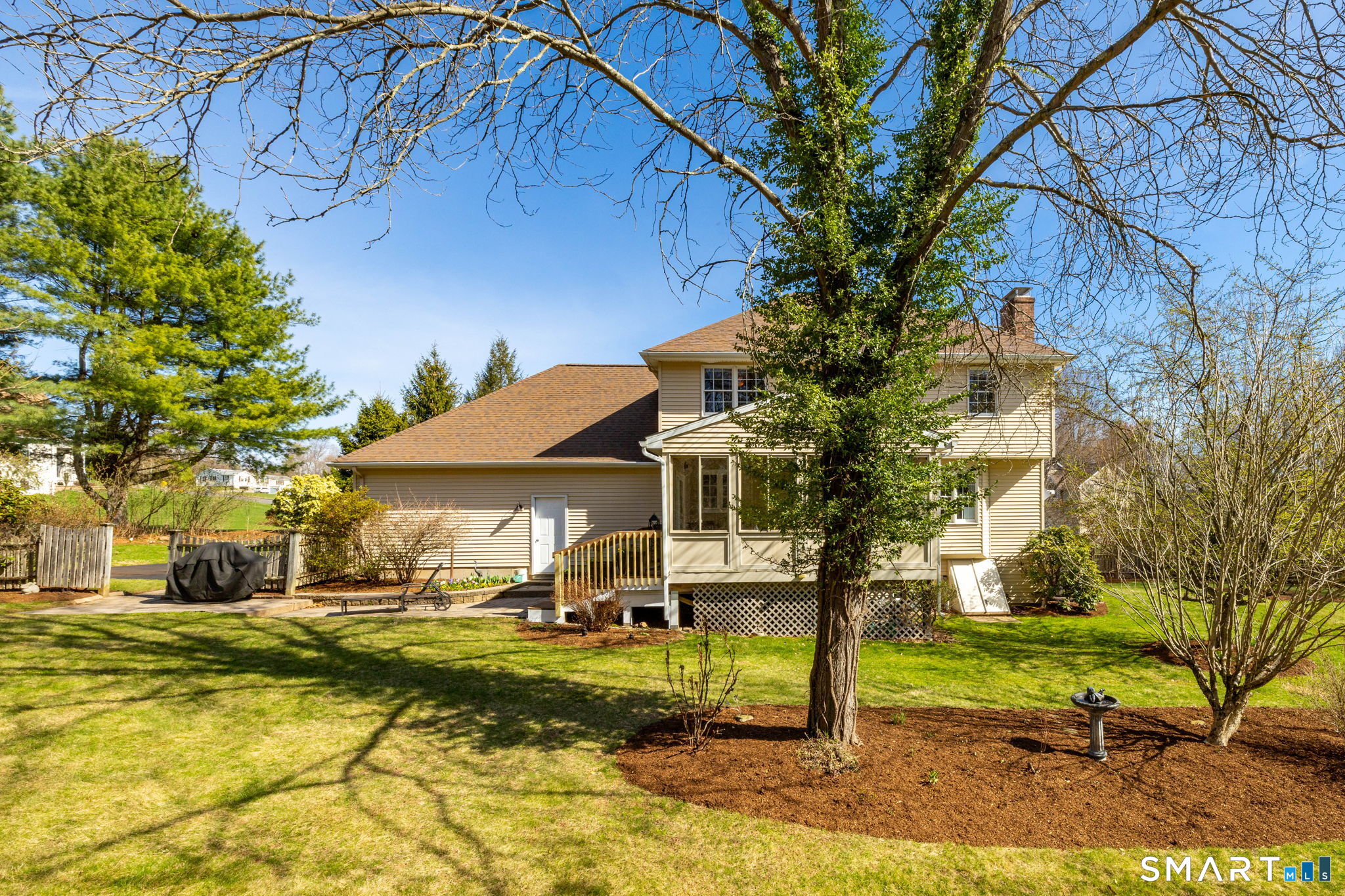 10 Eastfield Farms Drive East Granby CT 06026