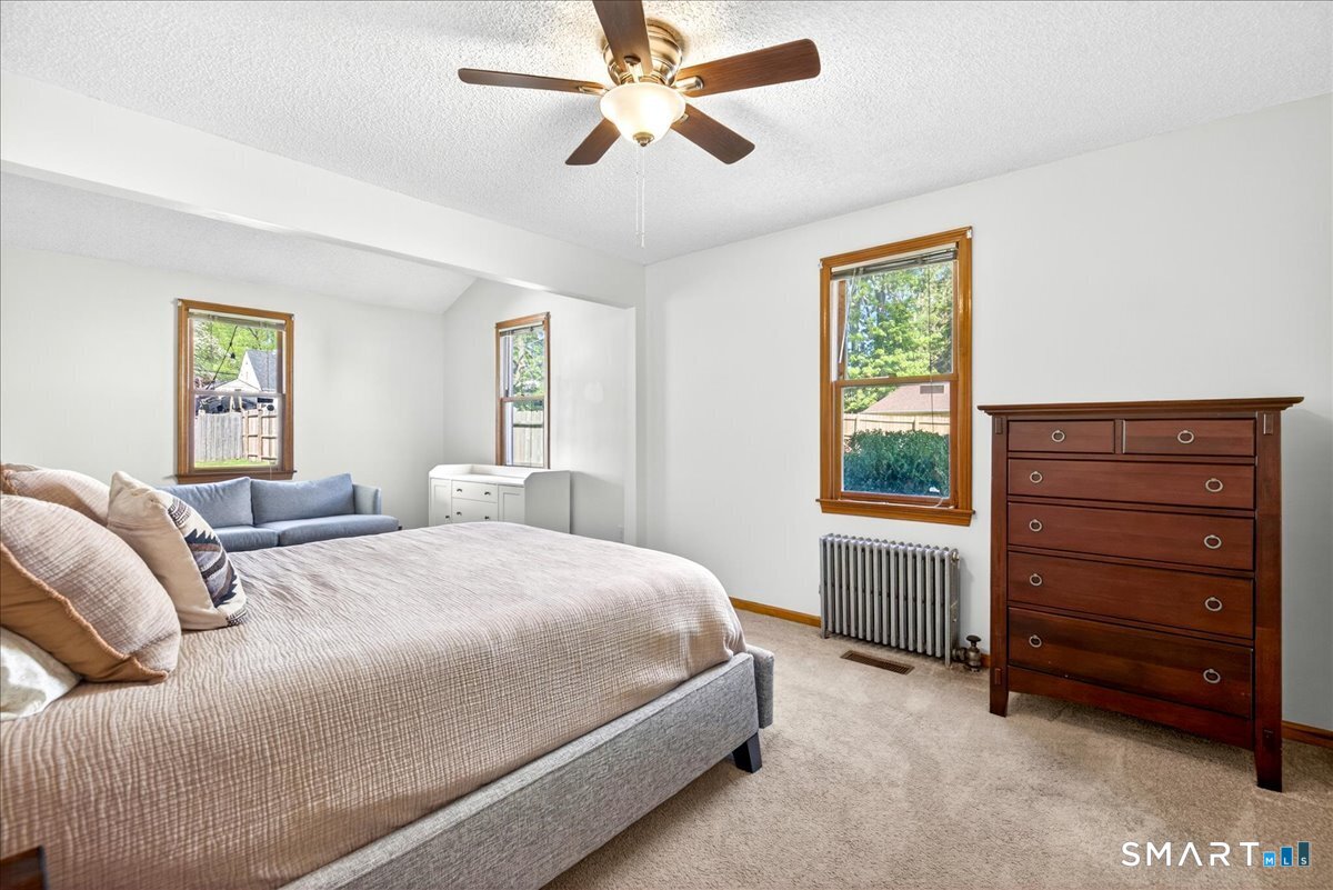 39 Westview Street Hamden CT 06514