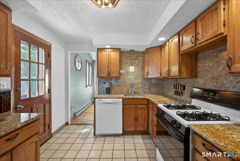 39 Westview Street Hamden CT 06514