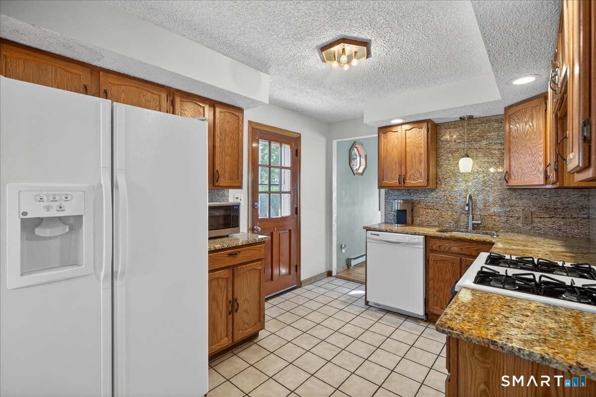 39 Westview Street Hamden CT 06514
