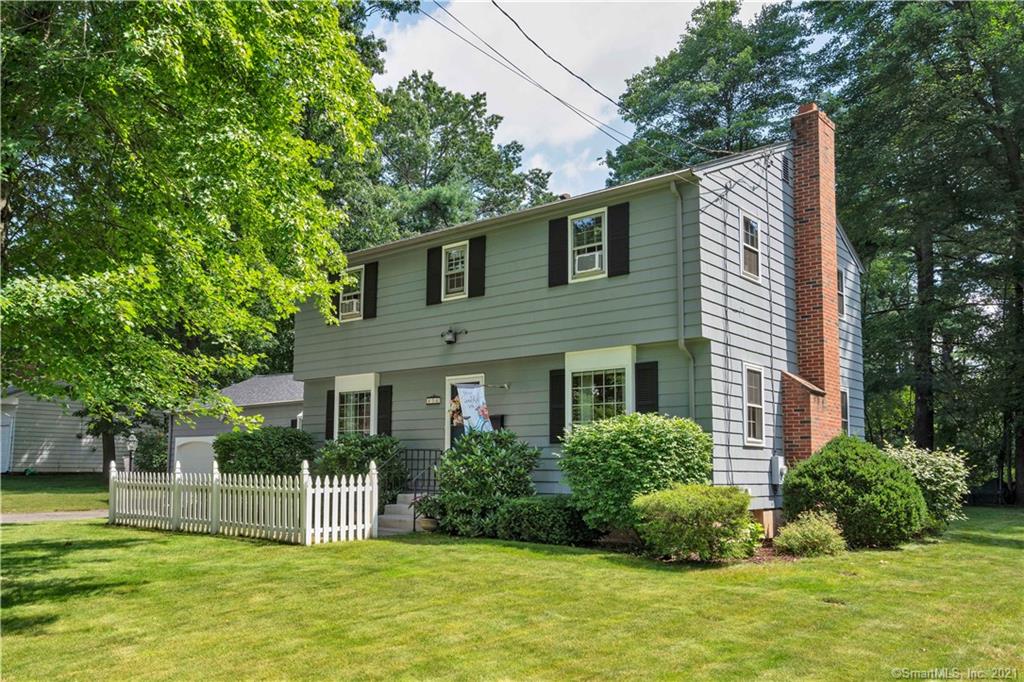 34 Piper Lane East Hartford CT 06118