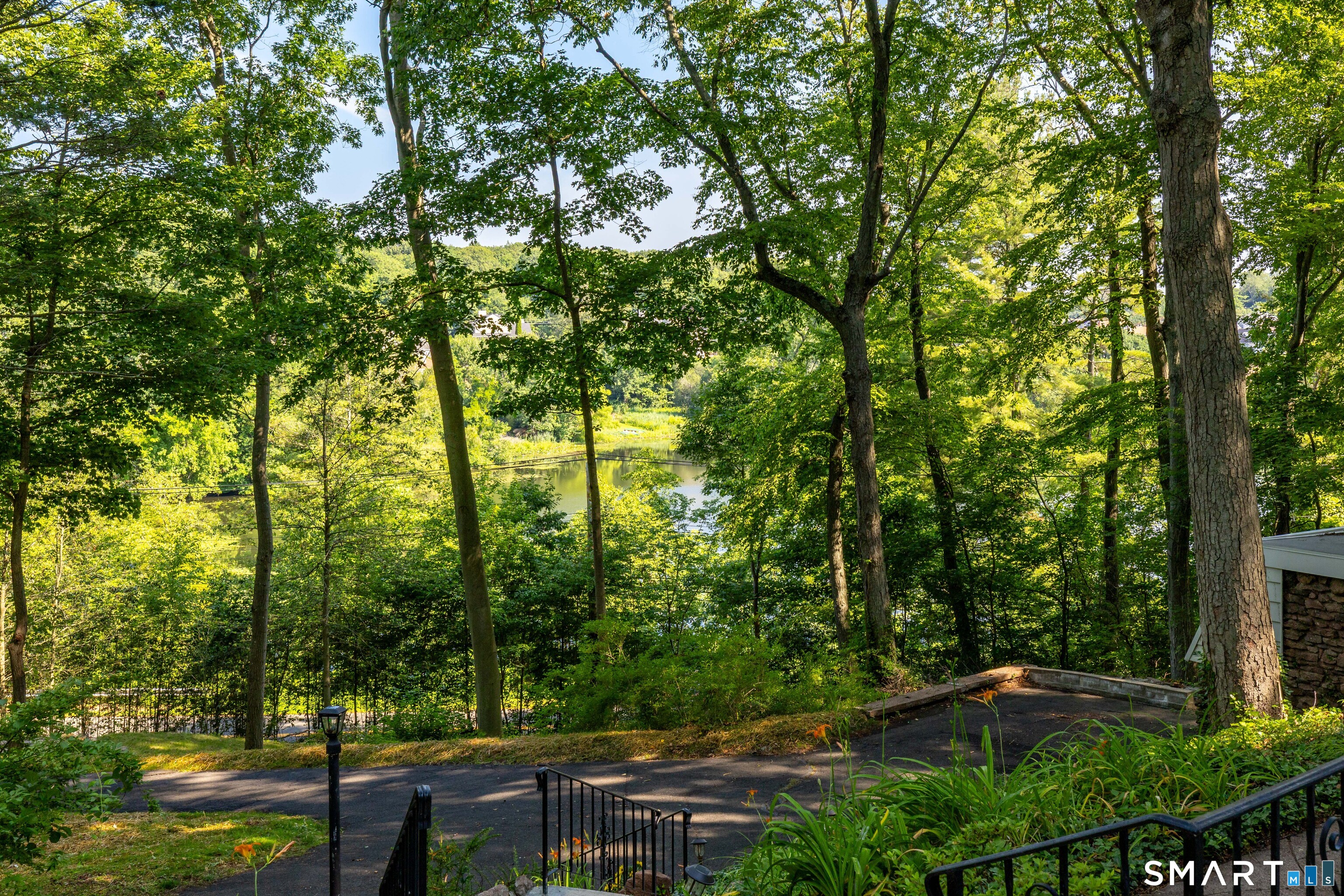 88 Grannis Street East Haven CT 06512