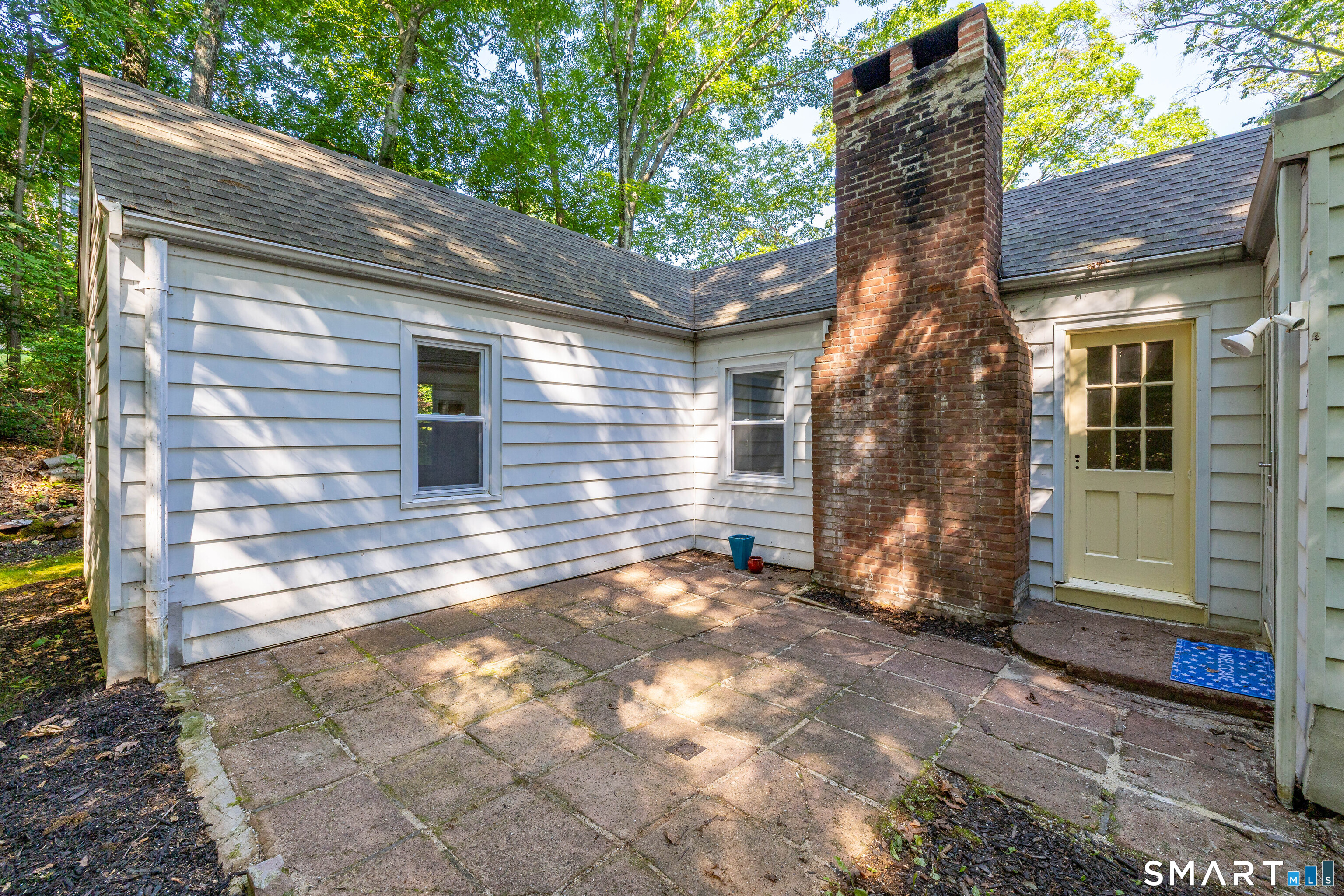88 Grannis Street East Haven CT 06512