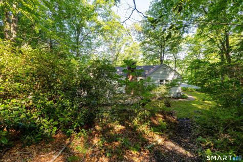 88 Grannis Street East Haven CT 06512