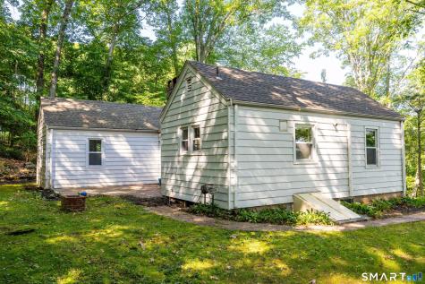 88 Grannis Street East Haven CT 06512