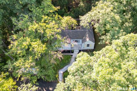 88 Grannis Street East Haven CT 06512