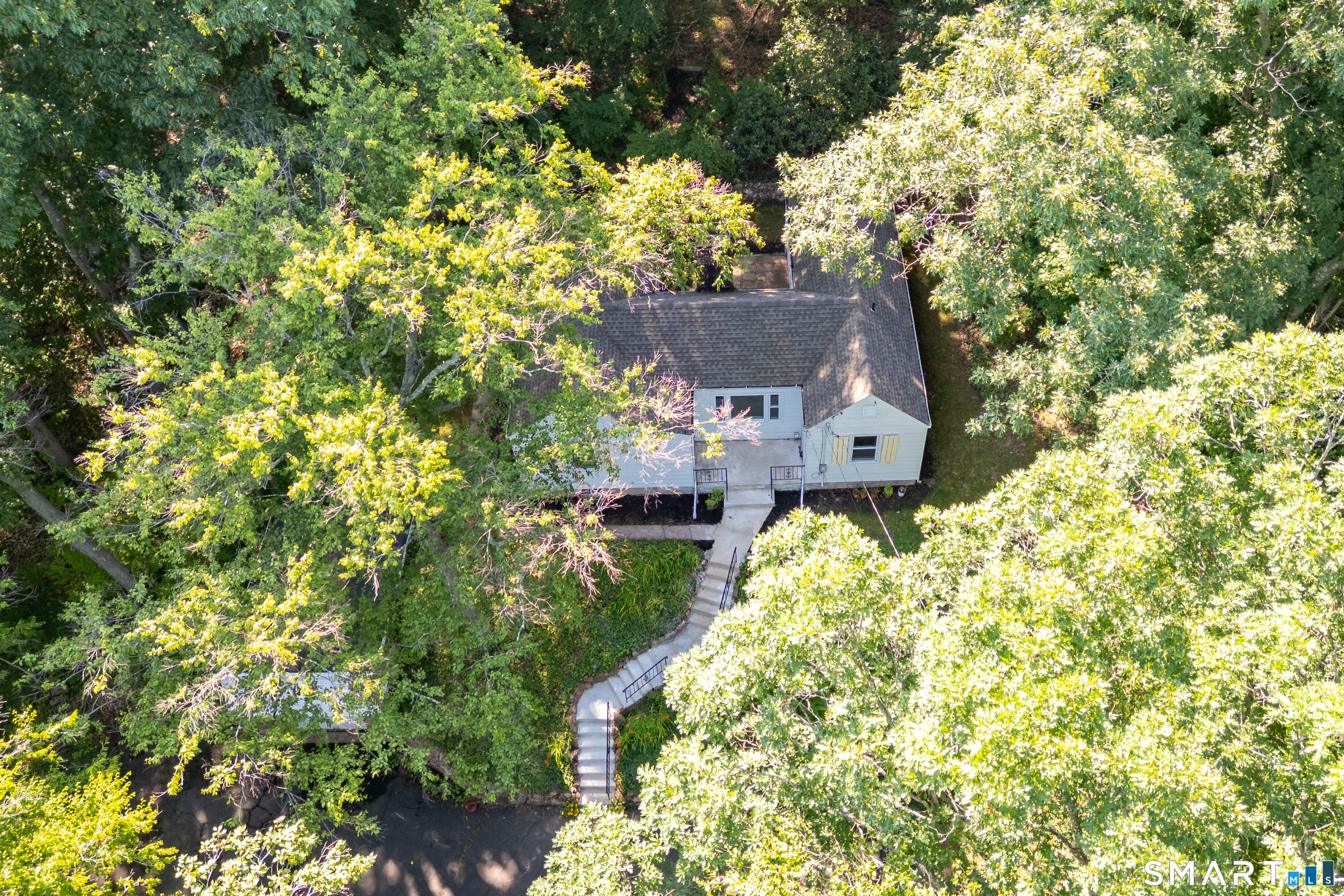88 Grannis Street East Haven CT 06512