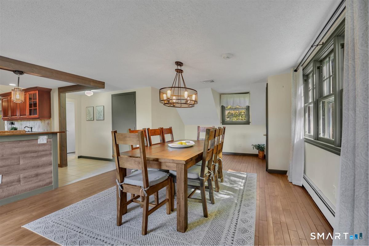 18 Milburn Drive Bloomfield CT 06002