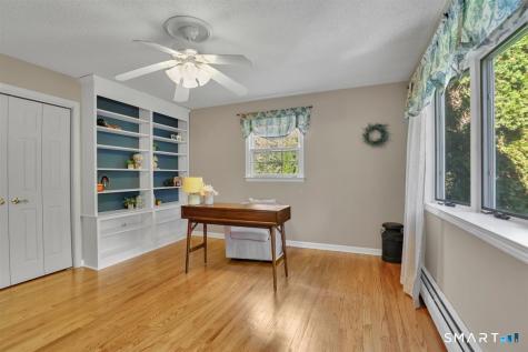18 Milburn Drive Bloomfield CT 06002