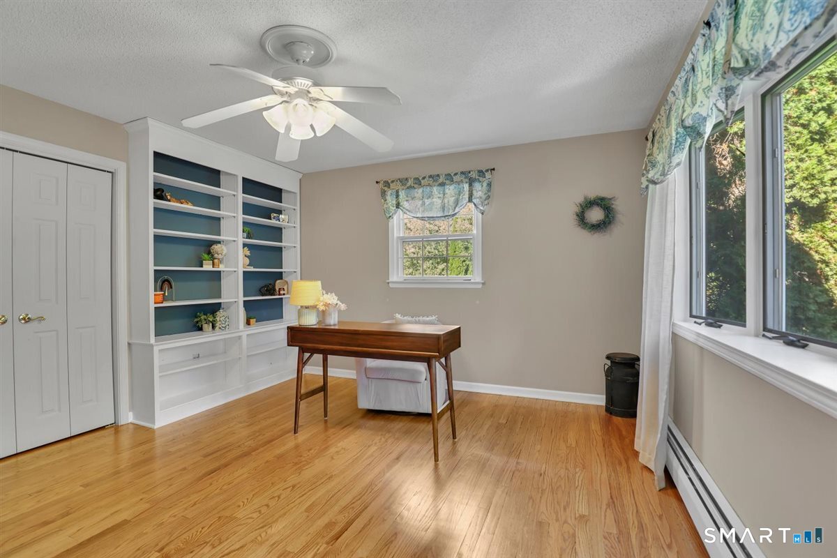 18 Milburn Drive Bloomfield CT 06002
