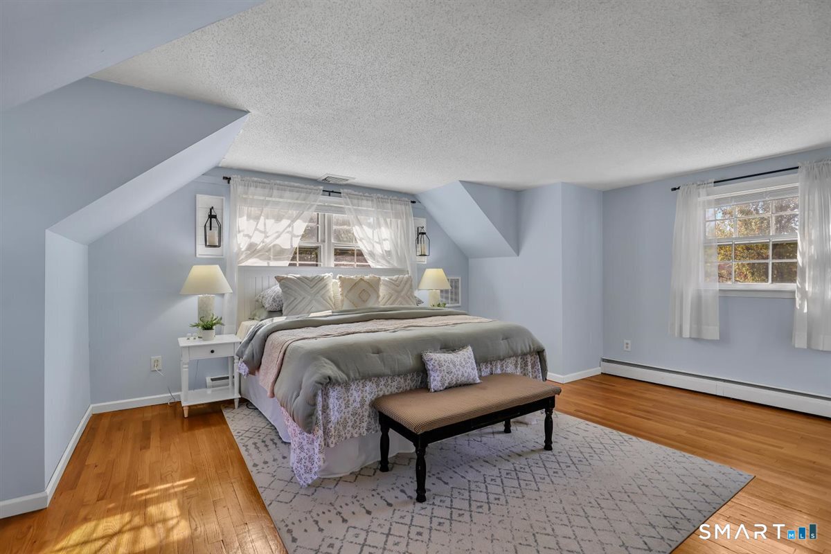 18 Milburn Drive Bloomfield CT 06002