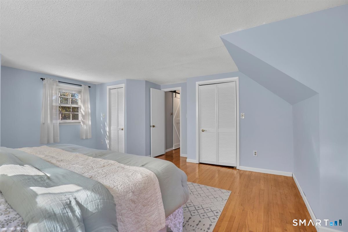 18 Milburn Drive Bloomfield CT 06002