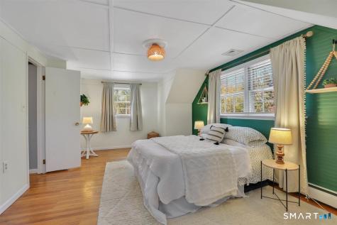 18 Milburn Drive Bloomfield CT 06002