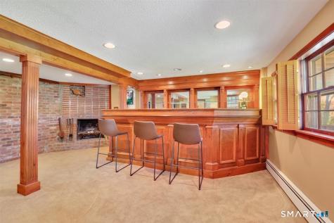 18 Milburn Drive Bloomfield CT 06002