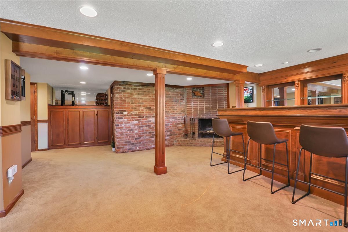 18 Milburn Drive Bloomfield CT 06002