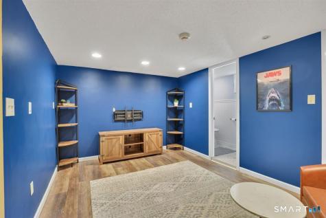 18 Milburn Drive Bloomfield CT 06002