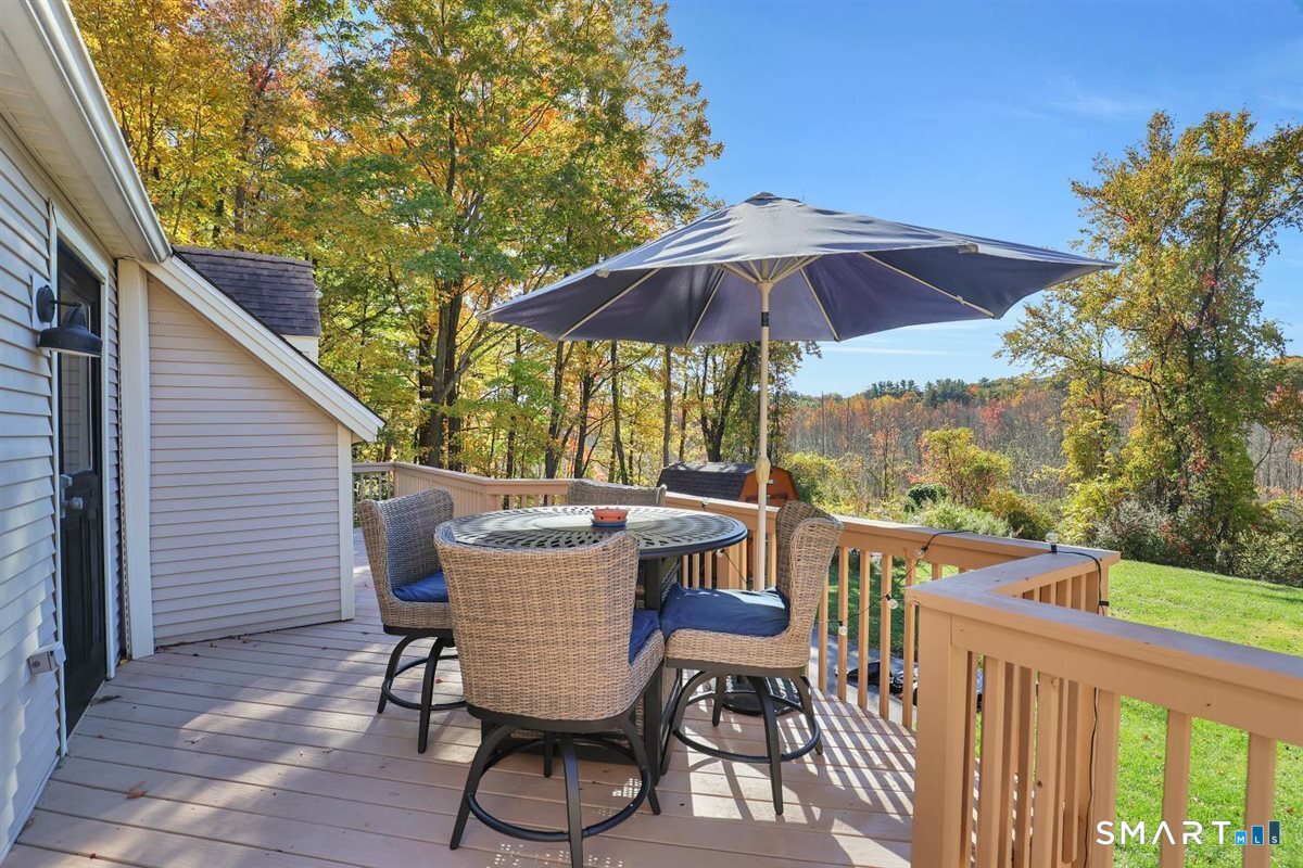18 Milburn Drive Bloomfield CT 06002