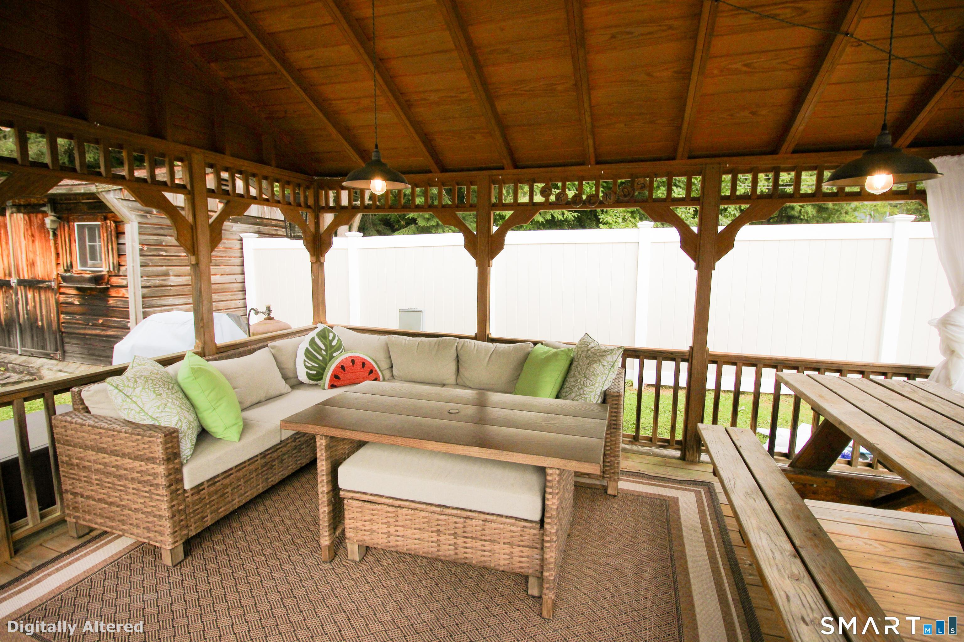 18 Milburn Drive Bloomfield CT 06002