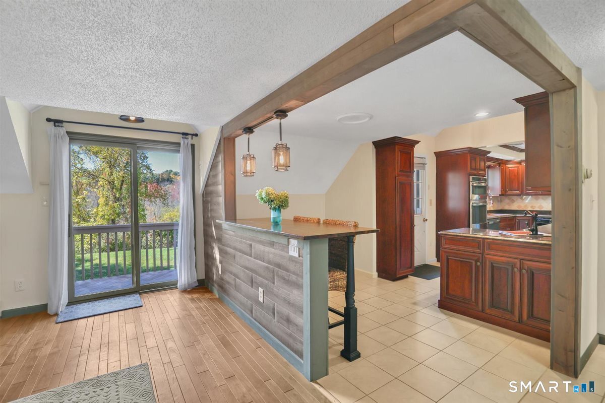 18 Milburn Drive Bloomfield CT 06002