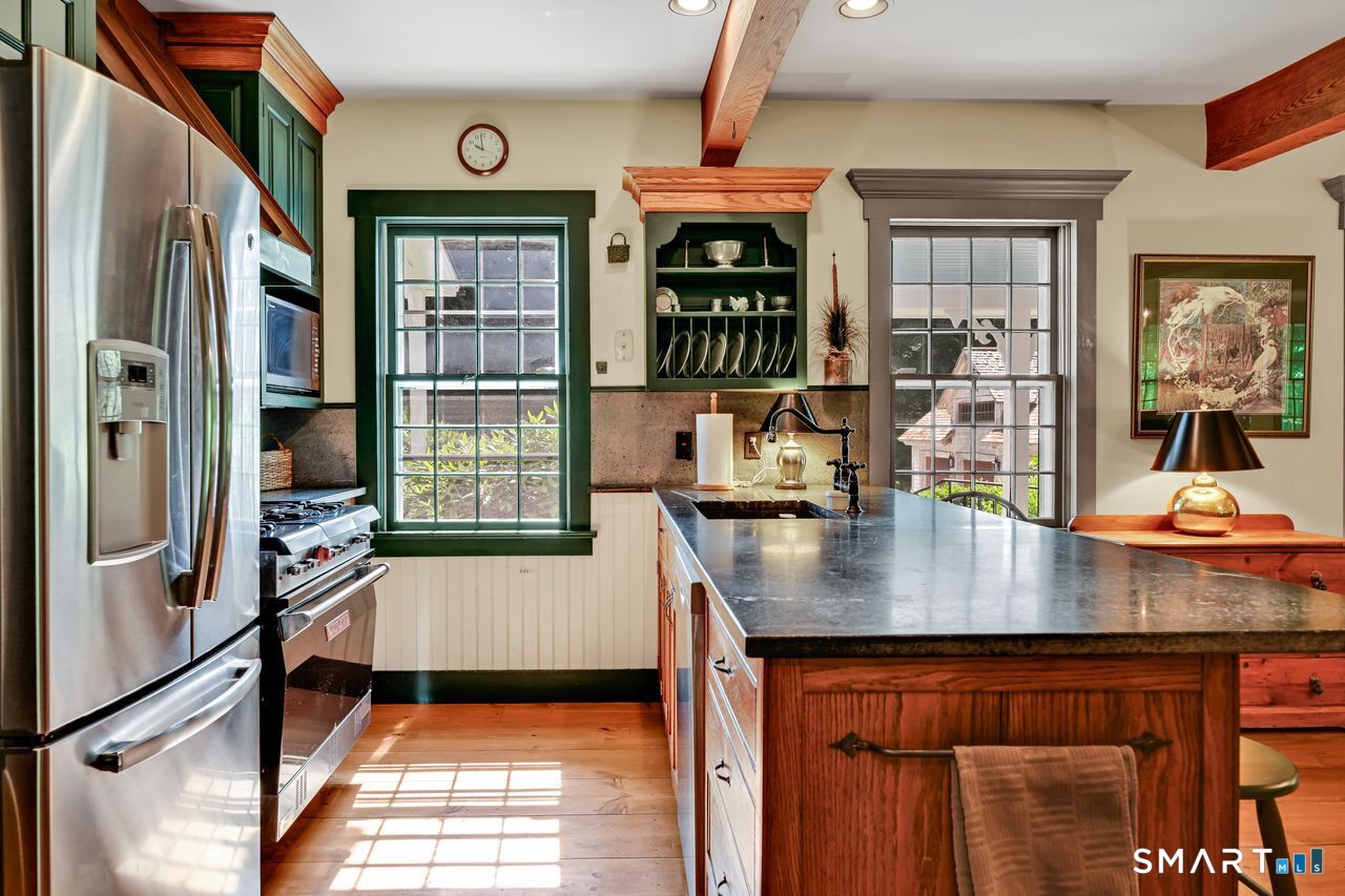 40 Ruffin Road Woodbury CT 06798