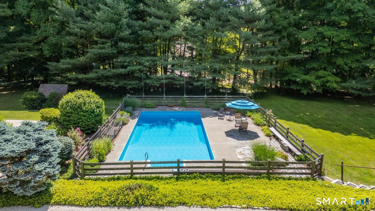 40 Ruffin Road Woodbury CT 06798