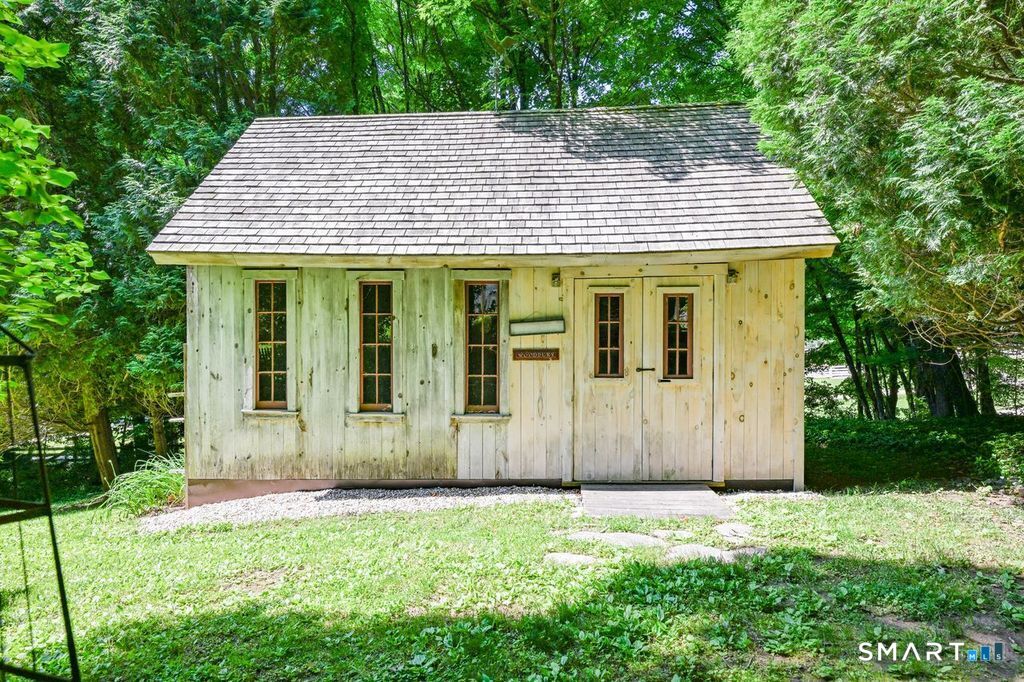 40 Ruffin Road Woodbury CT 06798